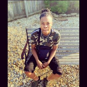 Meet your Posher, Olivia